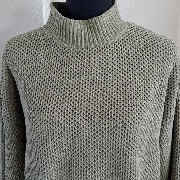 HOLLISTER Y2K Ribbed Knit Drop Shoulder Oversized Cropped Boxy Pullover Sweater - Picture 2 of 10
